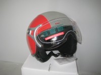 Capacete aberto em pele vermelho